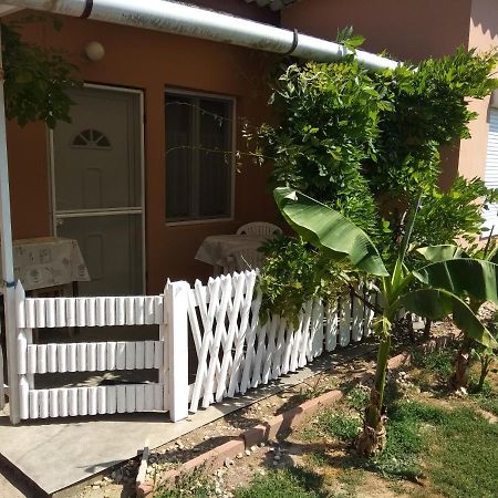 Amira Apartman バラトンレッレ エクステリア 写真