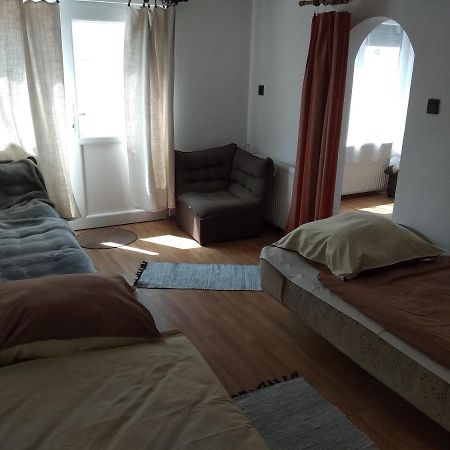 Amira Apartman バラトンレッレ エクステリア 写真