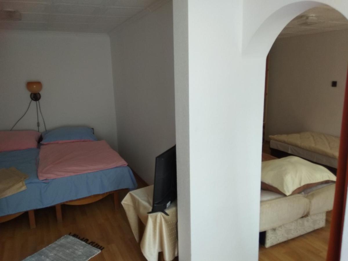 Amira Apartman バラトンレッレ エクステリア 写真